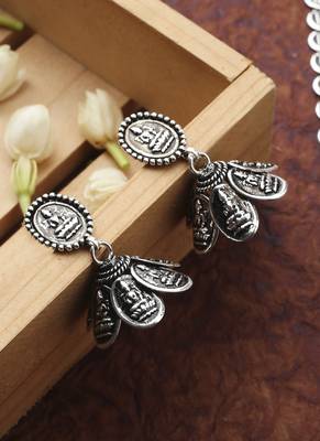 Long Motif Necklace With Small Earrings 4