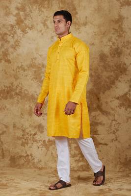 Bluesaanchi yellow textured men's kurta set 2