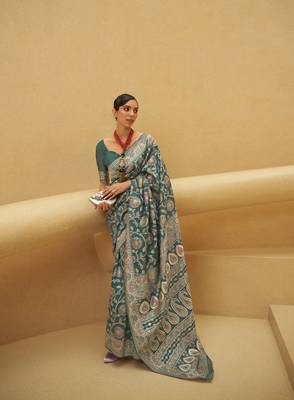 Rajtex Dark Green Woven Chikankari-Saris With Blouse 1