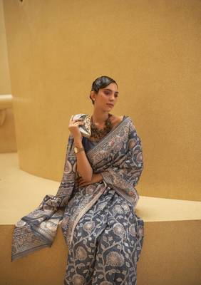 Rajtex Grey Woven Chikankari-Saris With Blouse 2