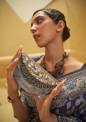 Rajtex Royal Blue Woven Chikankari-Saris With Blouse 2