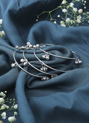 Set of 4 Thin Bangles With Hanging Silver Beads 1