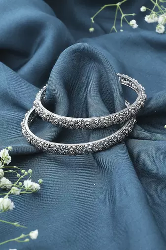 Oxidised Metallic Silver Bangle Set