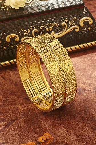 Set of 2 Heart-Shaped Bangles
