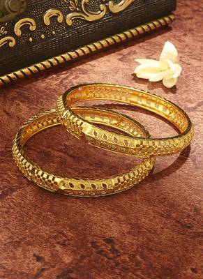 Golden Harmony: Set of 2 Leaf-Shaped Bangles 2