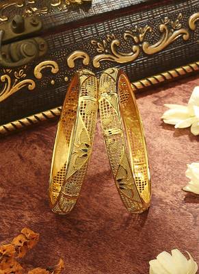 Exquisite Gold Plated Wedding Bangles - Set of 2 2