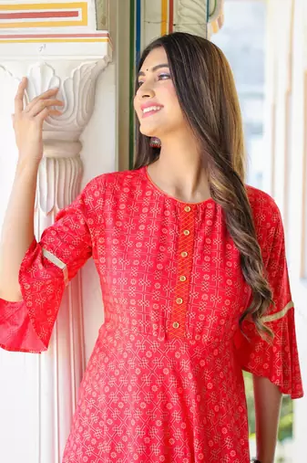 Women'S Floral Printed Anarkali Kurti(Pink)