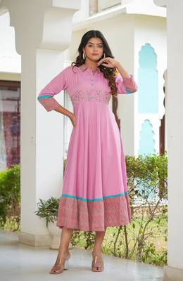 Women'S Pink Polyester Embroidered Anarkali Kurta (Pink) 4