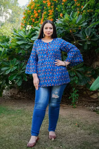 Women'S Cotton Indigo Geomatrical Printed Flared Top (Blue)