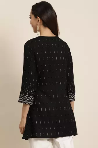 Women'S Rayon Geomatrical Printed Short Kurti (Black)
