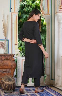 Women'S Black Chikankari Printed Straight Kurta With Pant Set (Black) 2