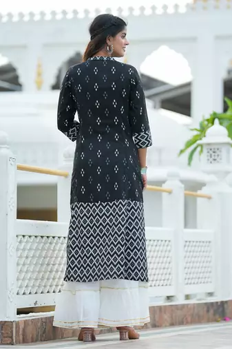 Women'S Cotton Ikat Printed A-Line Kurta (Black)