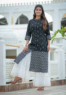 Women'S Cotton Ikat Printed A-Line Kurta (Black) 3