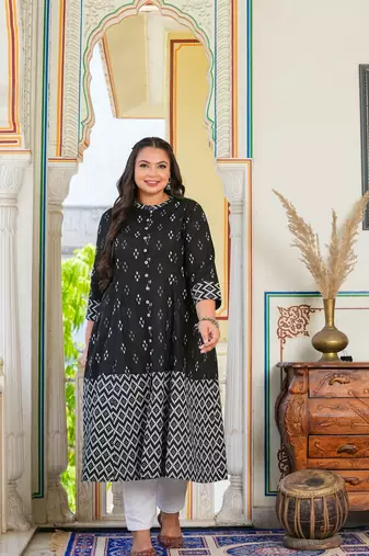 Women'S Plus Size Cotton Ikat Printed A-Line Kurta (Black)