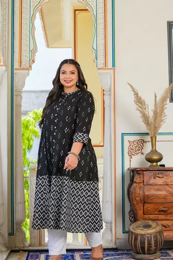 Women'S Plus Size Cotton Ikat Printed A-Line Kurta (Black)