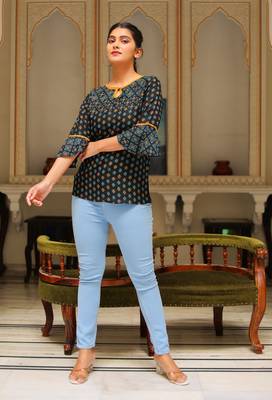 Women'S Floral Printed Top (Black) 4