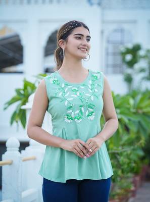Women'S Rayon Slub Embroidered Regular Top (Green) 1