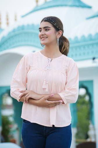Women'S Rayon Embroidered Top (Peach)