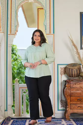 Women'S Plus Size Rayon Embroidered Top (Green)