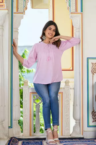 Women'S Rayon Embroidered Top (Lavender)