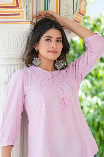 Women'S Rayon Embroidered Top (Lavender)