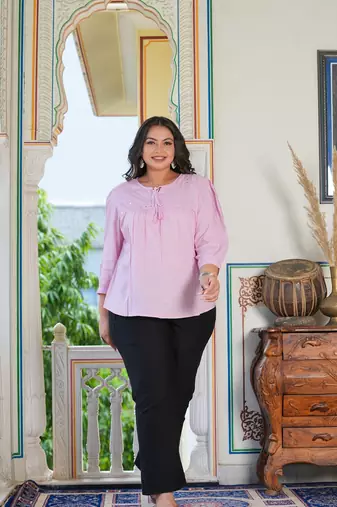 Women'S Plus Size Rayon Embroidered Top (Lavender)