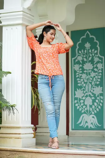 Women'S Floral Printed Regular Top (Orange)