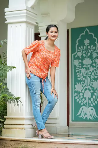 Women'S Floral Printed Regular Top (Orange)
