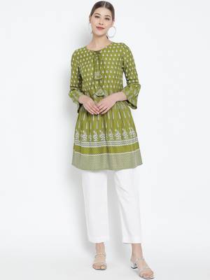 Women'S Rayon Floral Printed Short Kurti 1