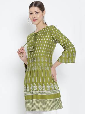 Women'S Rayon Floral Printed Short Kurti 3