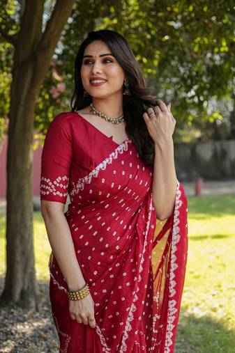 Koram Red Bandhej Silk Sarees Kanchi Borders And Contrast Zari Weaving Borders Saree With Blouse For Women