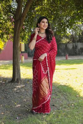 Koram Red Bandhej Silk Sarees Kanchi Borders And Contrast Zari Weaving Borders Saree With Blouse For Women 4