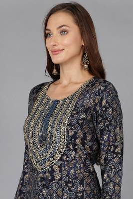 Women navy-blue embroidered cotton ethnic kurti 2