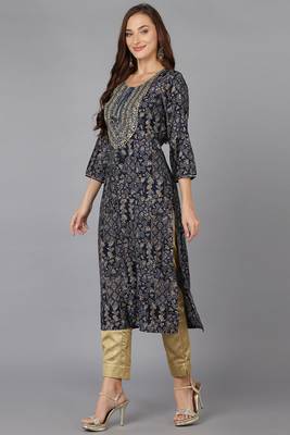 Women navy-blue embroidered cotton ethnic kurti 4