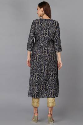 Women navy-blue embroidered cotton ethnic kurti 5