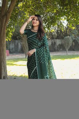 Koram Green Bandhej Silk Sarees Kanchi Borders And Contrast Zari Weaving Borders Saree With Blouse For Women 3