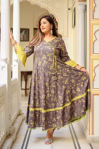 Plus Size Women'S Floral Printed Anarkali Kurti(Grey)