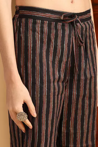 women black pure cotton floral printed straight kurta trousers with dupatta