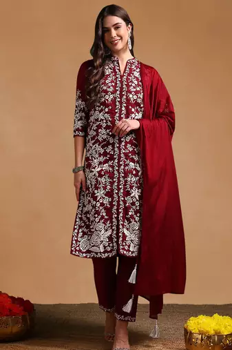 Maroon Plus Size Kurta Set with White Floral Embroidery