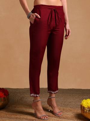 Maroon Plus Size Kurta Set with White Floral Embroidery 5