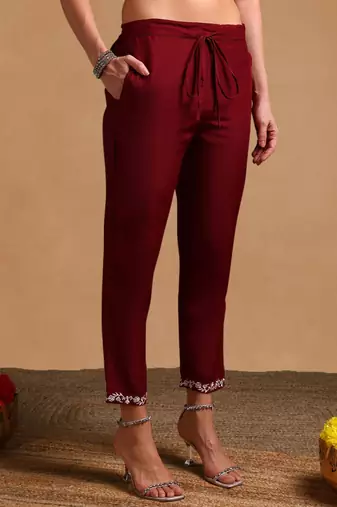 Maroon Plus Size Kurta Set with White Floral Embroidery