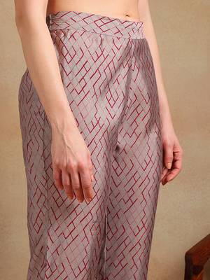 women maroon silk blend floral embroidered straight kurta trousers with dupatta 5