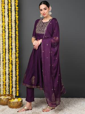 women purple silk blend woven design embroidered anarkali kurta trousers with dupatta 3