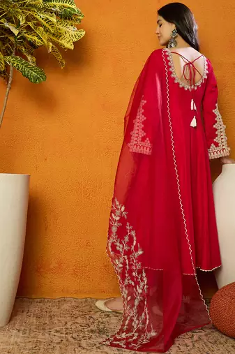 fuchsia silk blend solid embroidered anarkali kurta trousers with dupatta