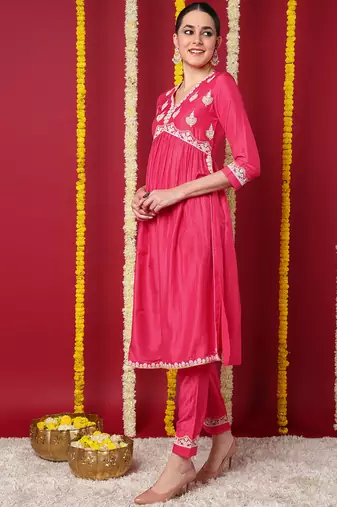 women pink silk blend solid embroidered straight kurta with trousers