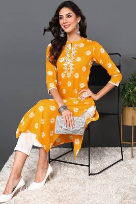 Women yellow embroidered cotton ethnic kurti 4