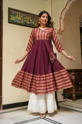 Women'S Rayon Stripe Printed Anarkali Kurti (Maroon)