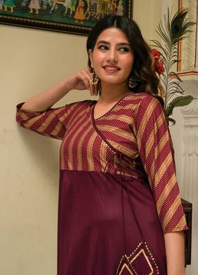 Women'S Rayon Stripe Printed Anarkali Kurti (Maroon) 5