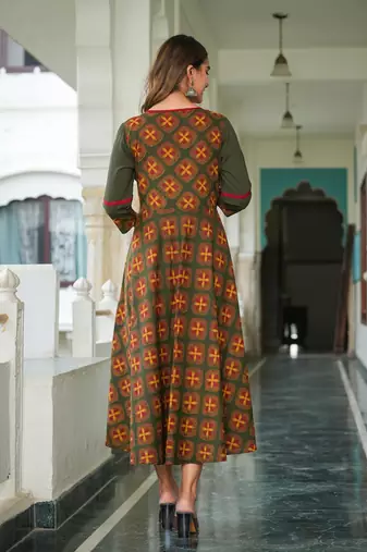 Women'S Floral Printed Pintucks Anarkali Kurta (Green)