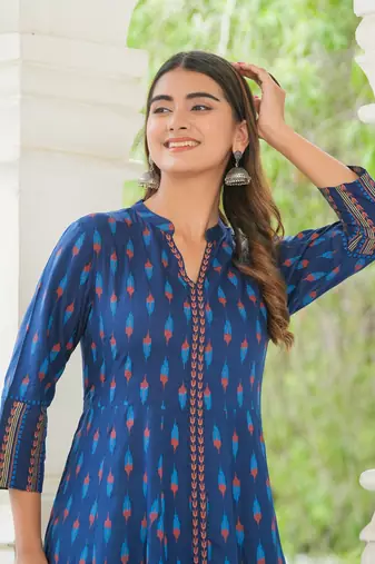 Women'S Rayon Ikat Printed Anarkali Kurta (Blue)